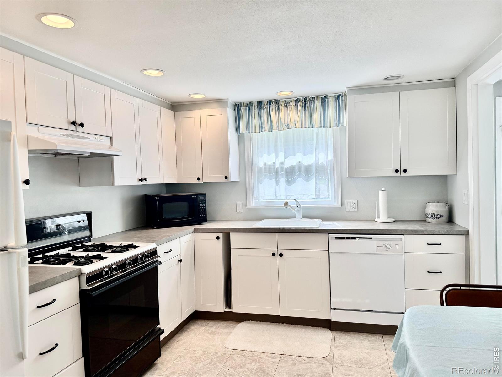 928 S Baxter Avenue Holyoke CO 80734