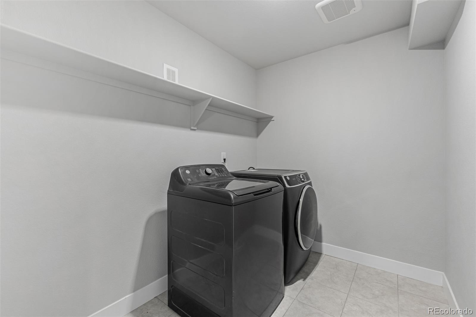 6034 N Nepal Street Aurora CO 80019