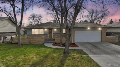 1042 S Holland Court Lakewood CO 80226