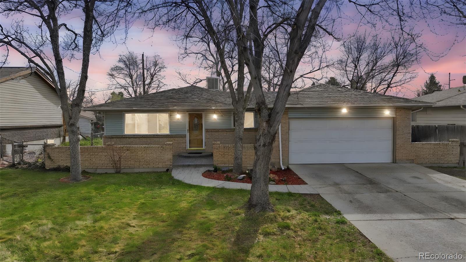 1042 S Holland Court Lakewood CO 80226