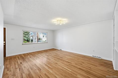 1042 S Holland Court Lakewood CO 80226