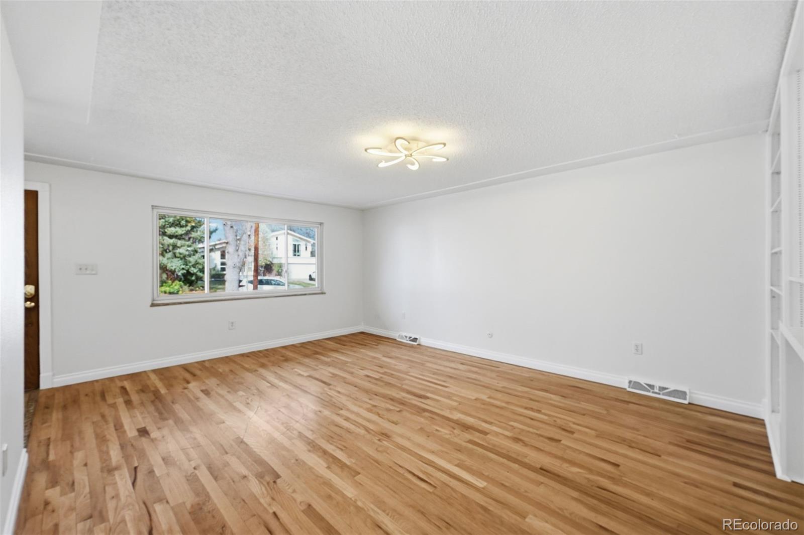 1042 S Holland Court Lakewood CO 80226