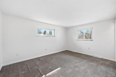 1042 S Holland Court Lakewood CO 80226
