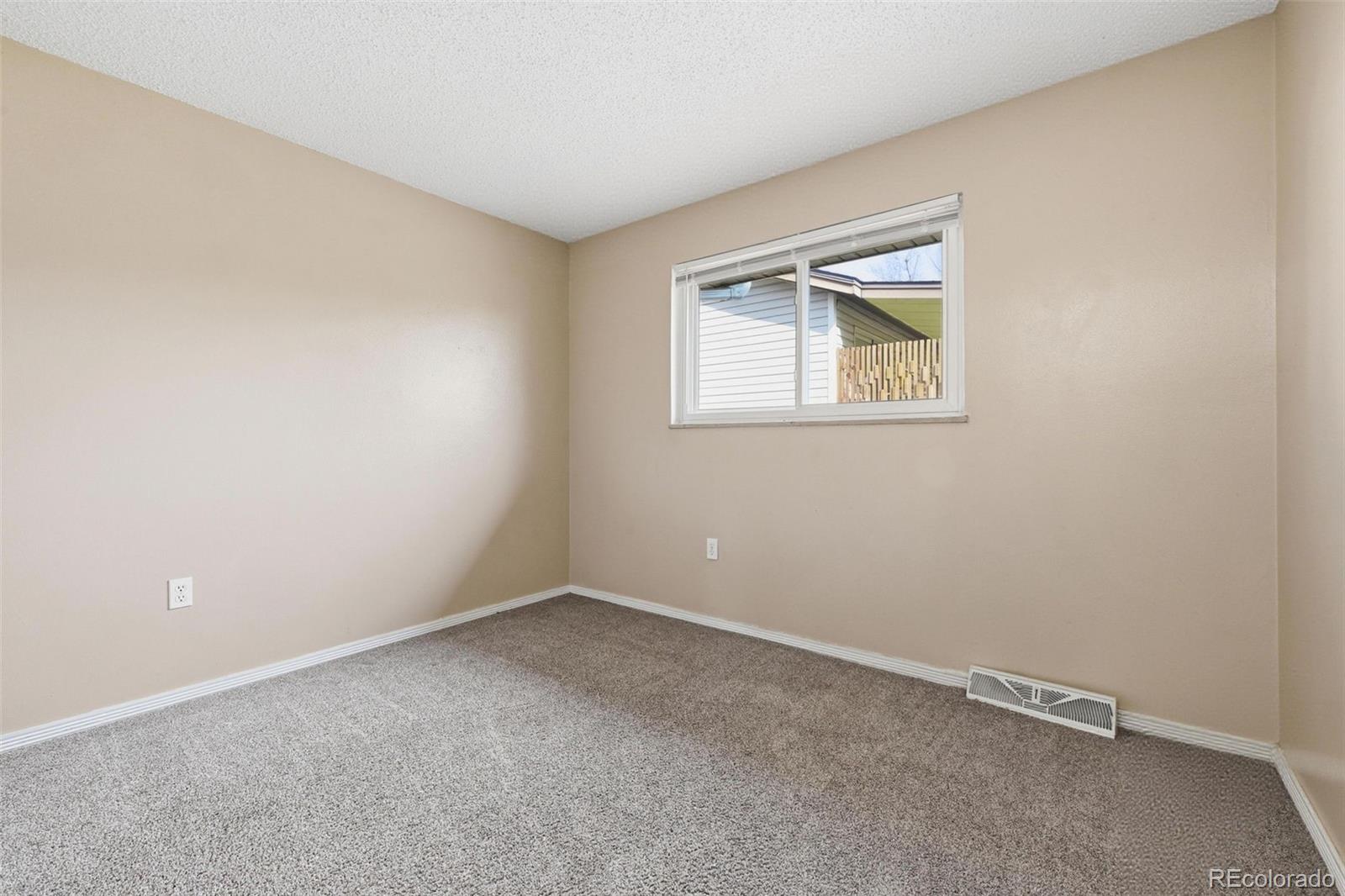 1042 S Holland Court Lakewood CO 80226