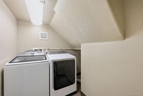 1042 S Holland Court Lakewood CO 80226