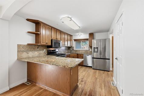 1042 S Holland Court Lakewood CO 80226