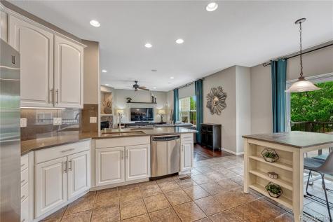 5625 S Buchanan Street Aurora CO 80016