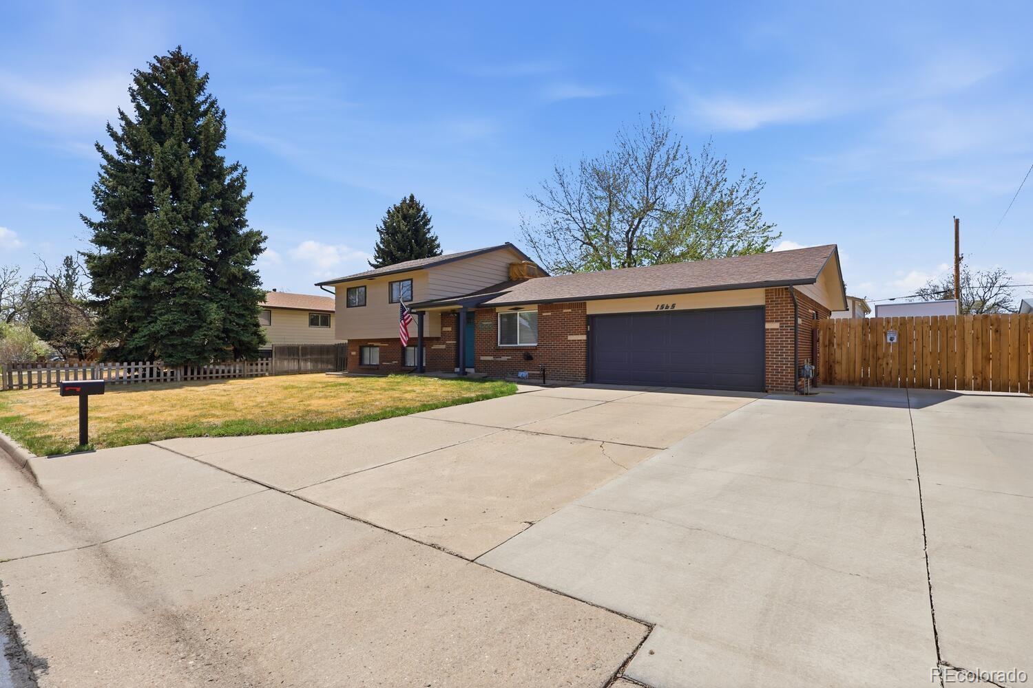 1565 S Otis Street Lakewood CO 80232