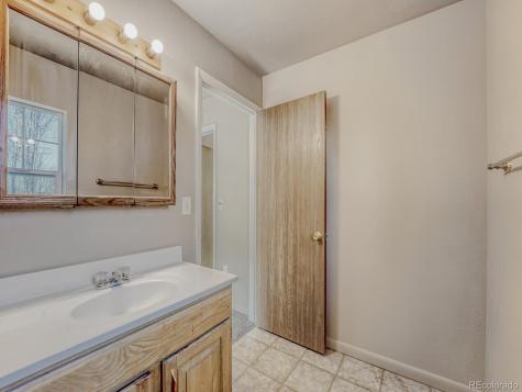 23341 E Saratoga Circle Aurora CO 80016