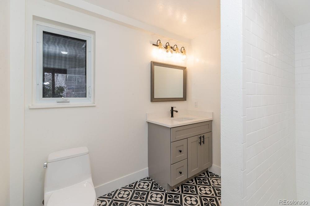 2308 S Lima Street Aurora CO 80014