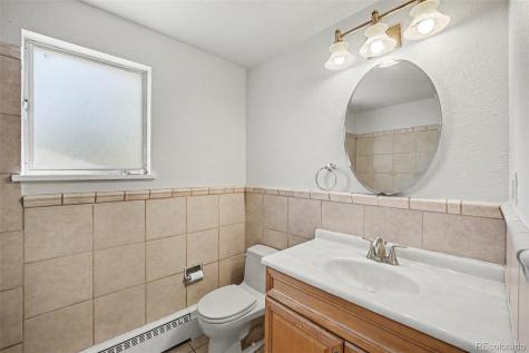362 Salem Street Aurora CO 80011