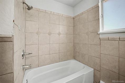 362 Salem Street Aurora CO 80011