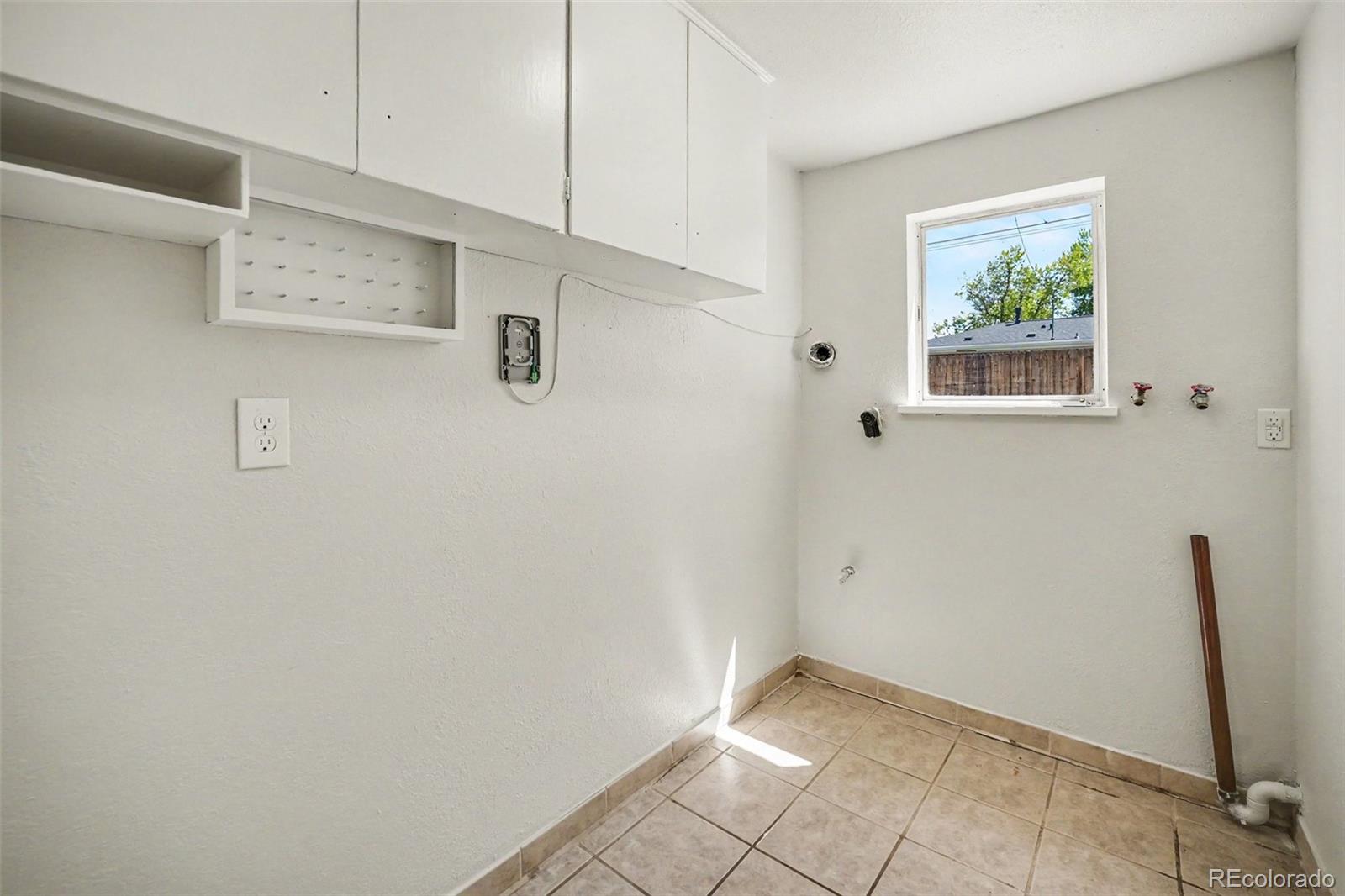 362 Salem Street Aurora CO 80011
