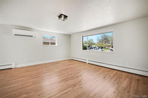 362 Salem Street Aurora CO 80011