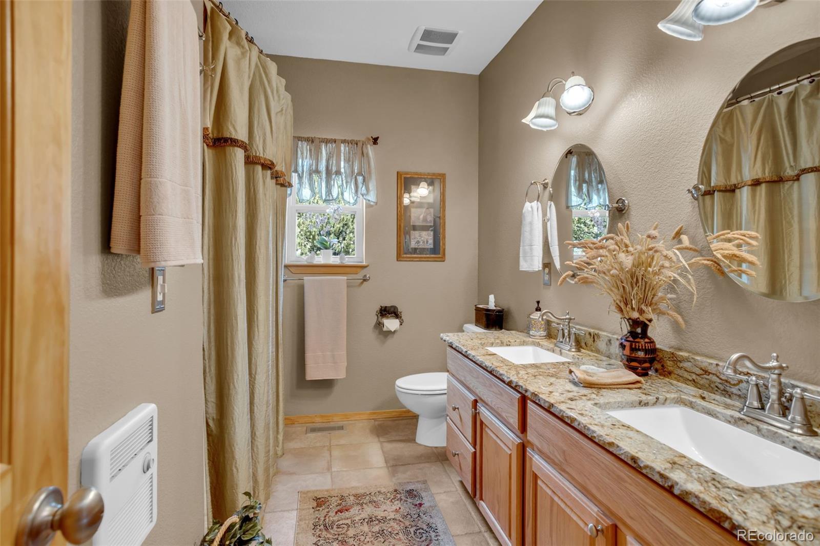 38 Kingston Drive Florissant CO 80816