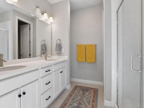 924 N Waterloo Street Aurora CO 80018