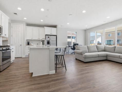 924 N Waterloo Street Aurora CO 80018