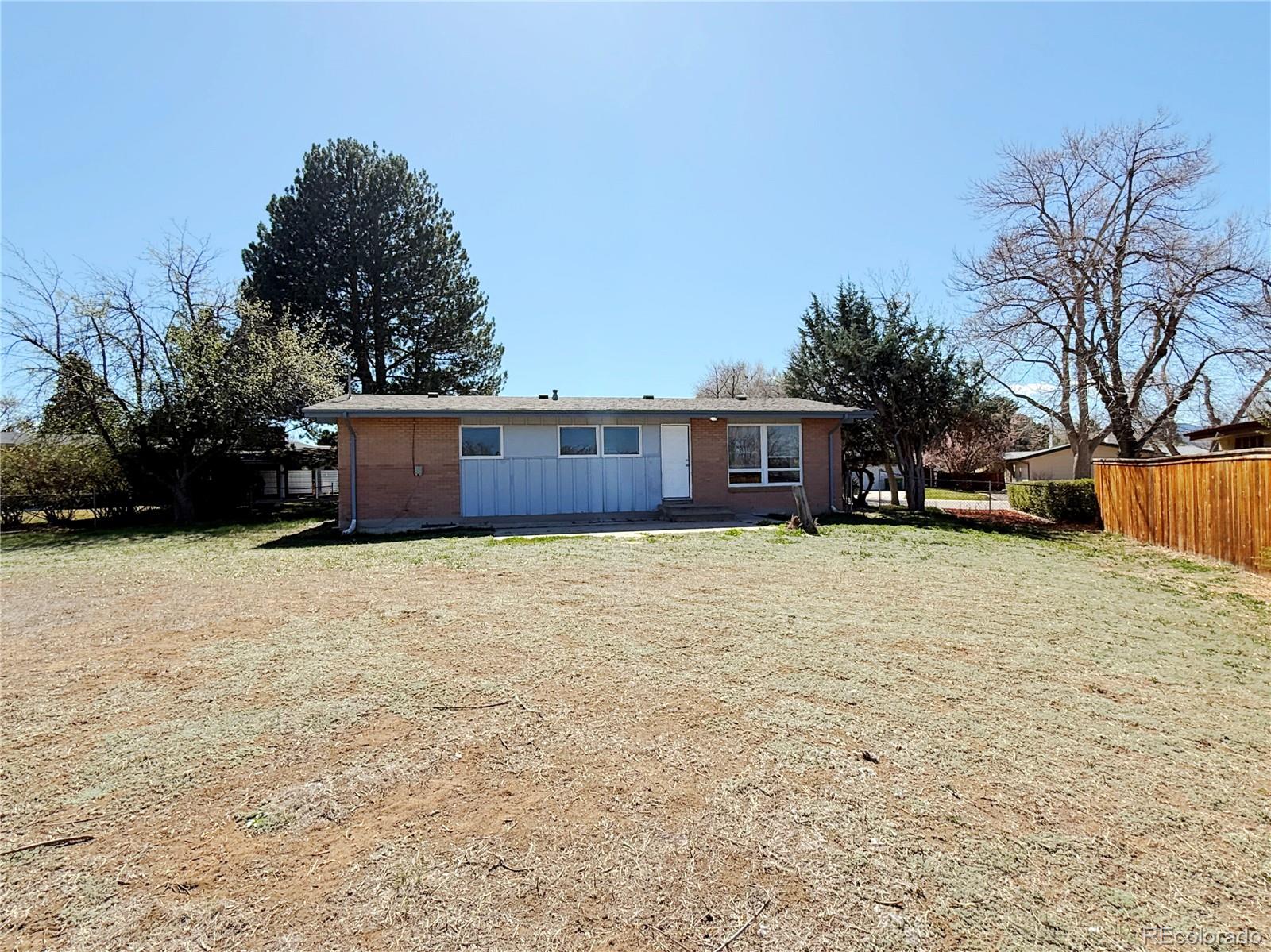 5674 W Chestnut Avenue Littleton CO 80128