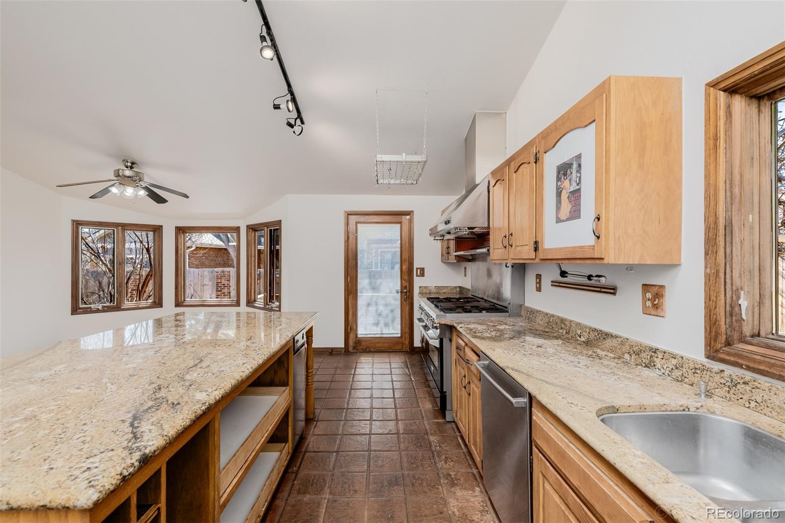 9270 W Baltic Drive Lakewood CO 80227