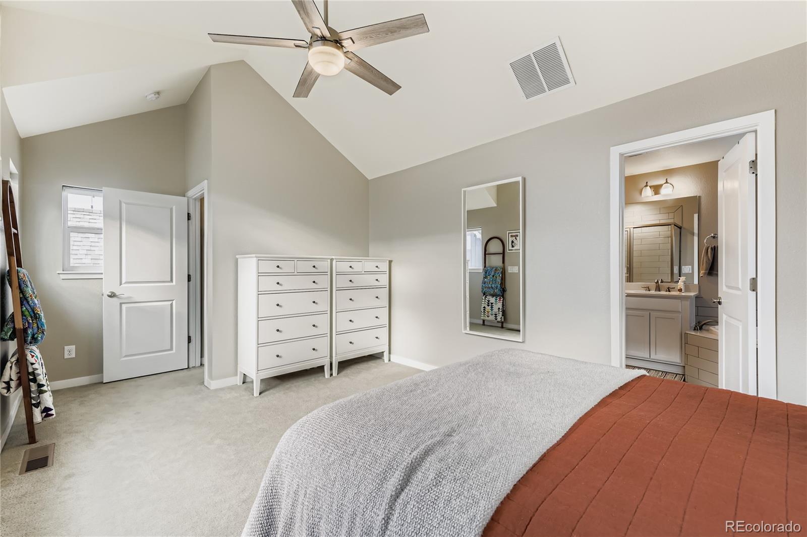 2833 S Fox Street Englewood CO 80110
