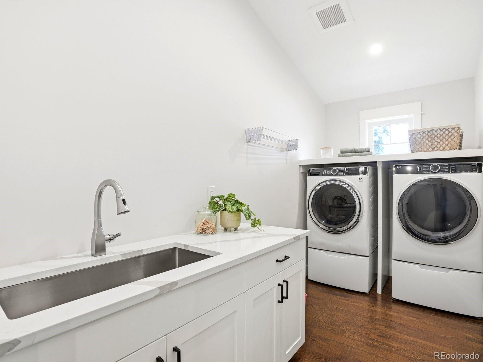 2351 N Glencoe Street Denver CO 80207