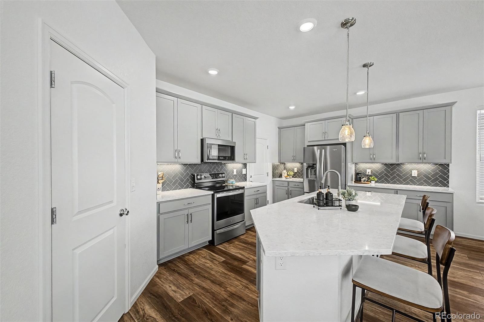 21300 E 61st Avenue Aurora CO 80019