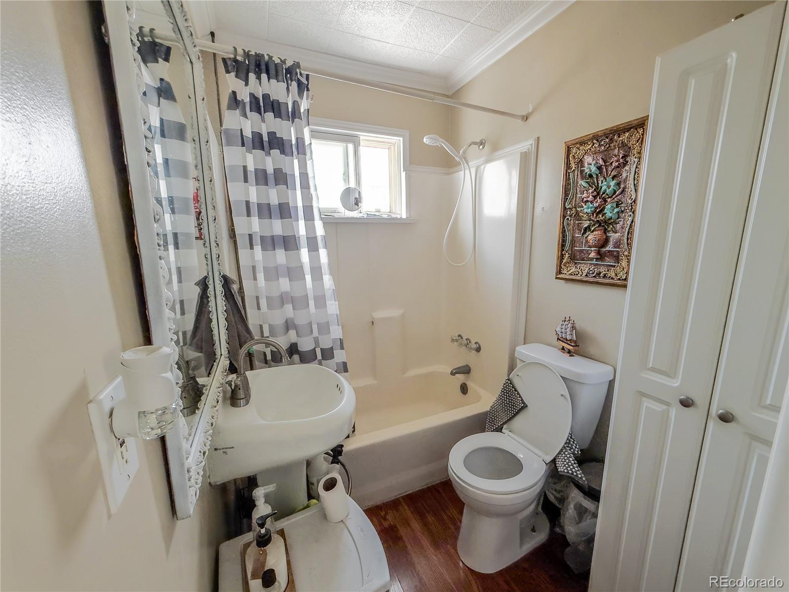 6736 Grove Street Denver CO 80221