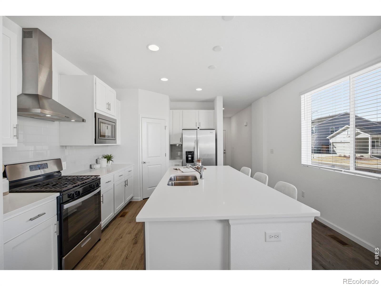 438 Overbrook Lane Longmont CO 80504