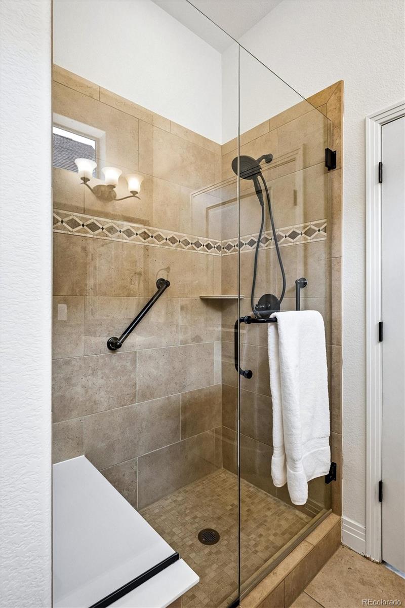 8043 E 49th Place Denver CO 80238