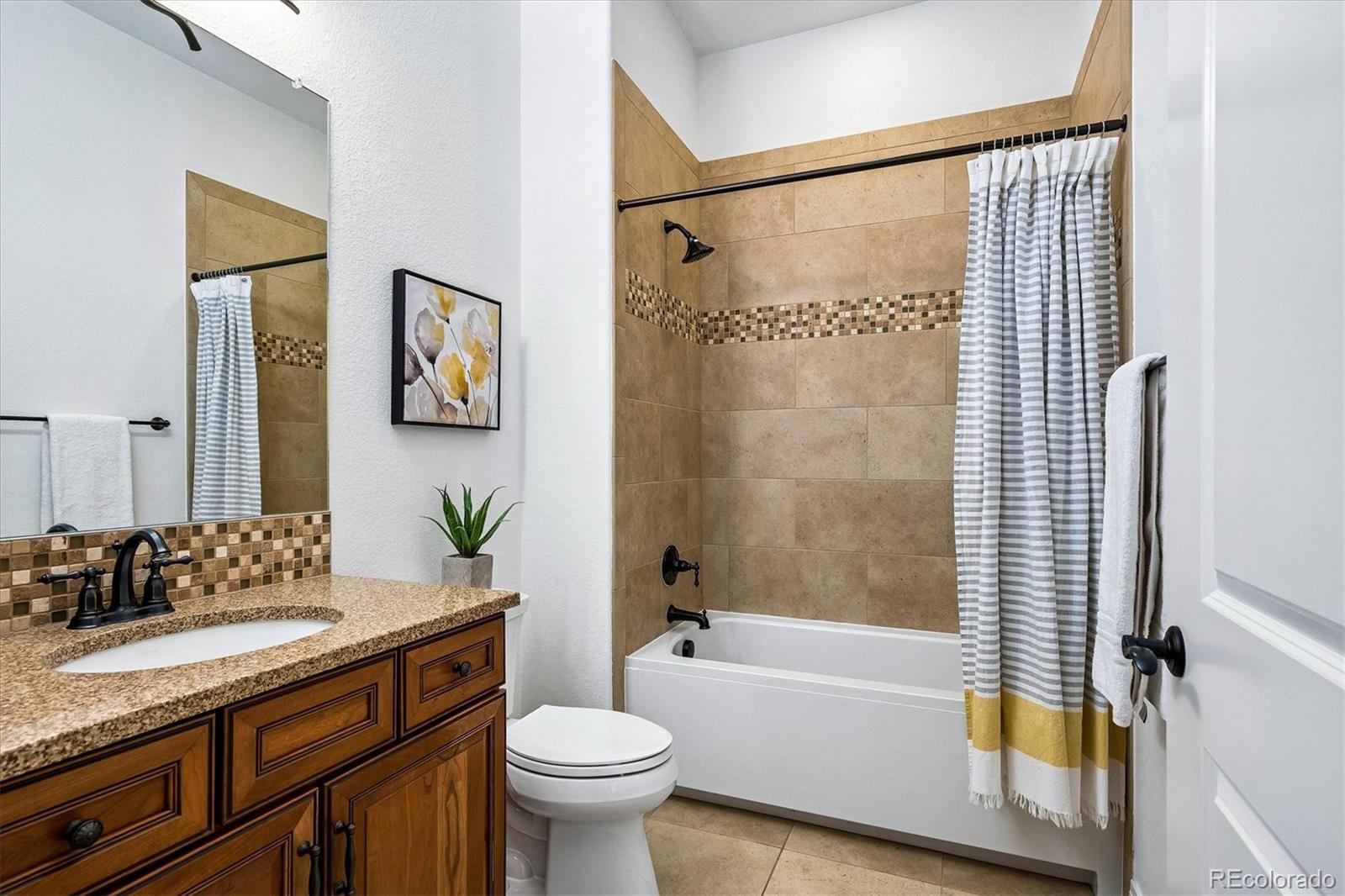 8043 E 49th Place Denver CO 80238
