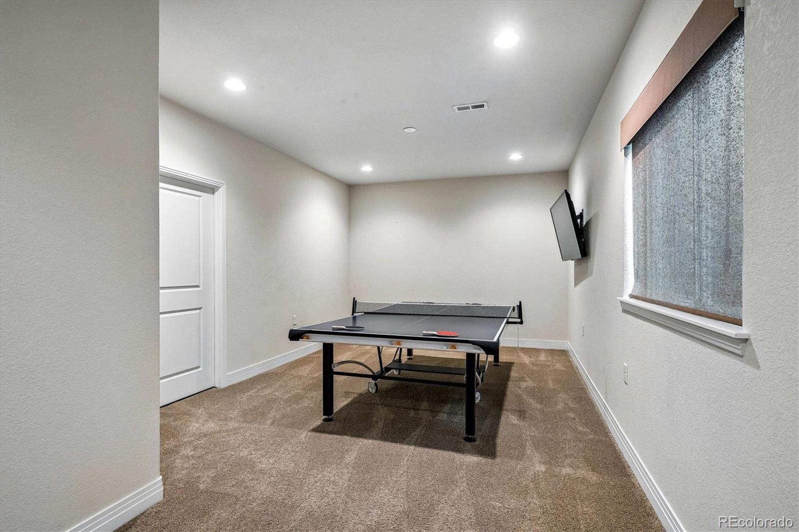 8043 E 49th Place Denver CO 80238