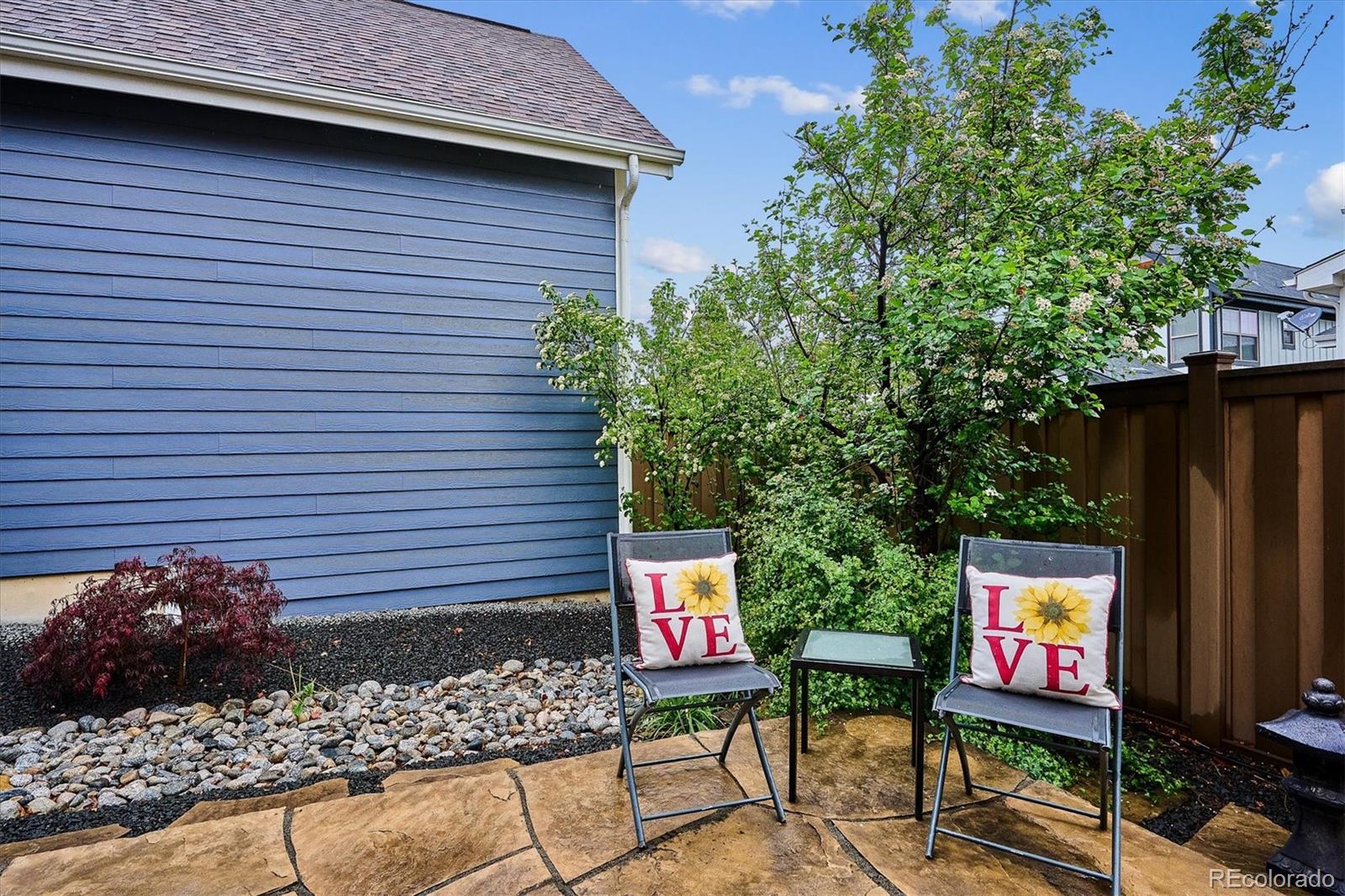 8043 E 49th Place Denver CO 80238