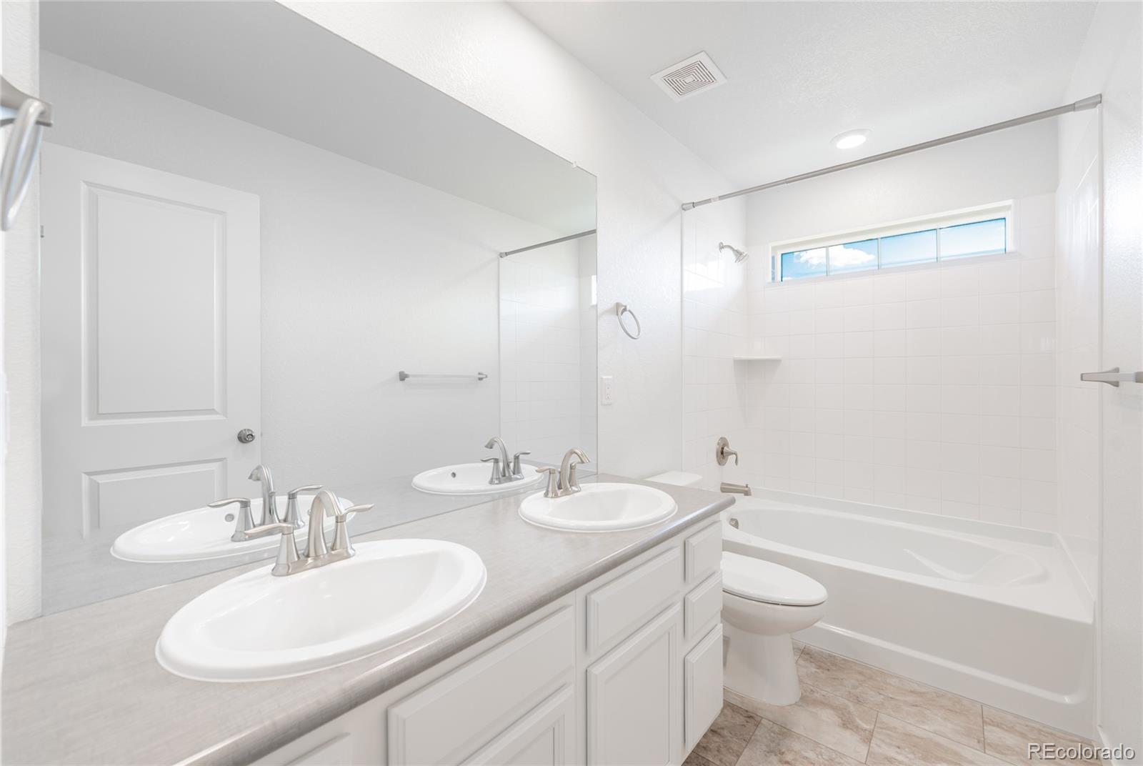 10962 Vaughn Street Commerce City CO 80022