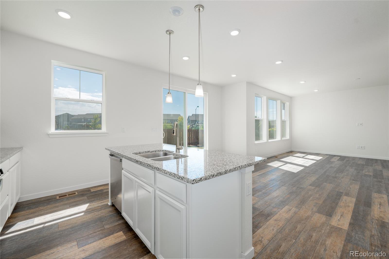 10962 Vaughn Street Commerce City CO 80022