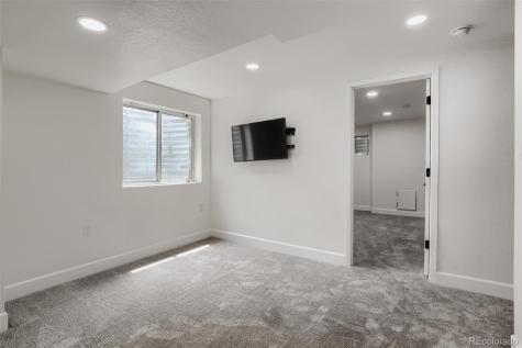 5019 S Espana Way Centennial CO 80015