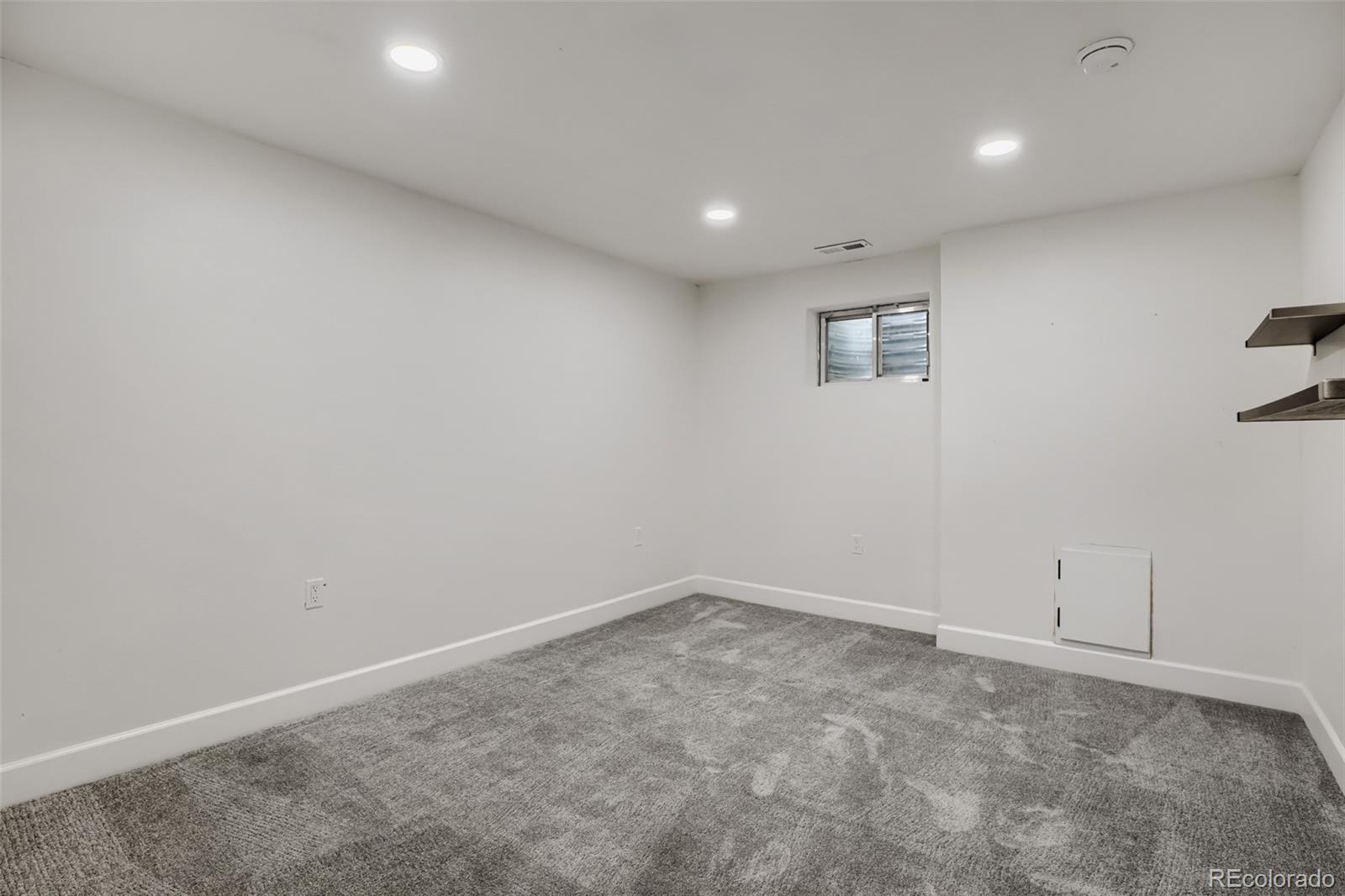5019 S Espana Way Centennial CO 80015