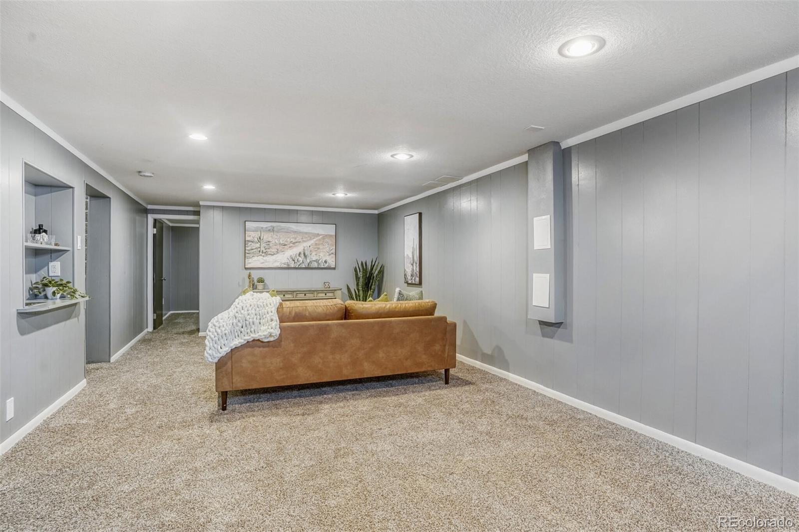 627 S Jasmine Way Denver CO 80224
