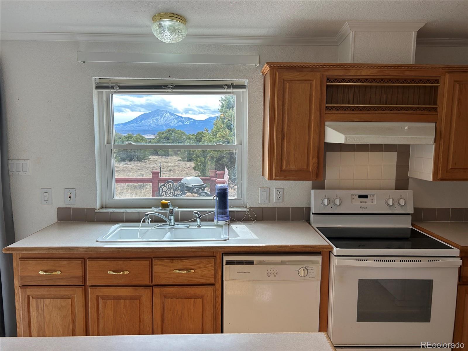 536 Seneca Circle Walsenburg CO 81089