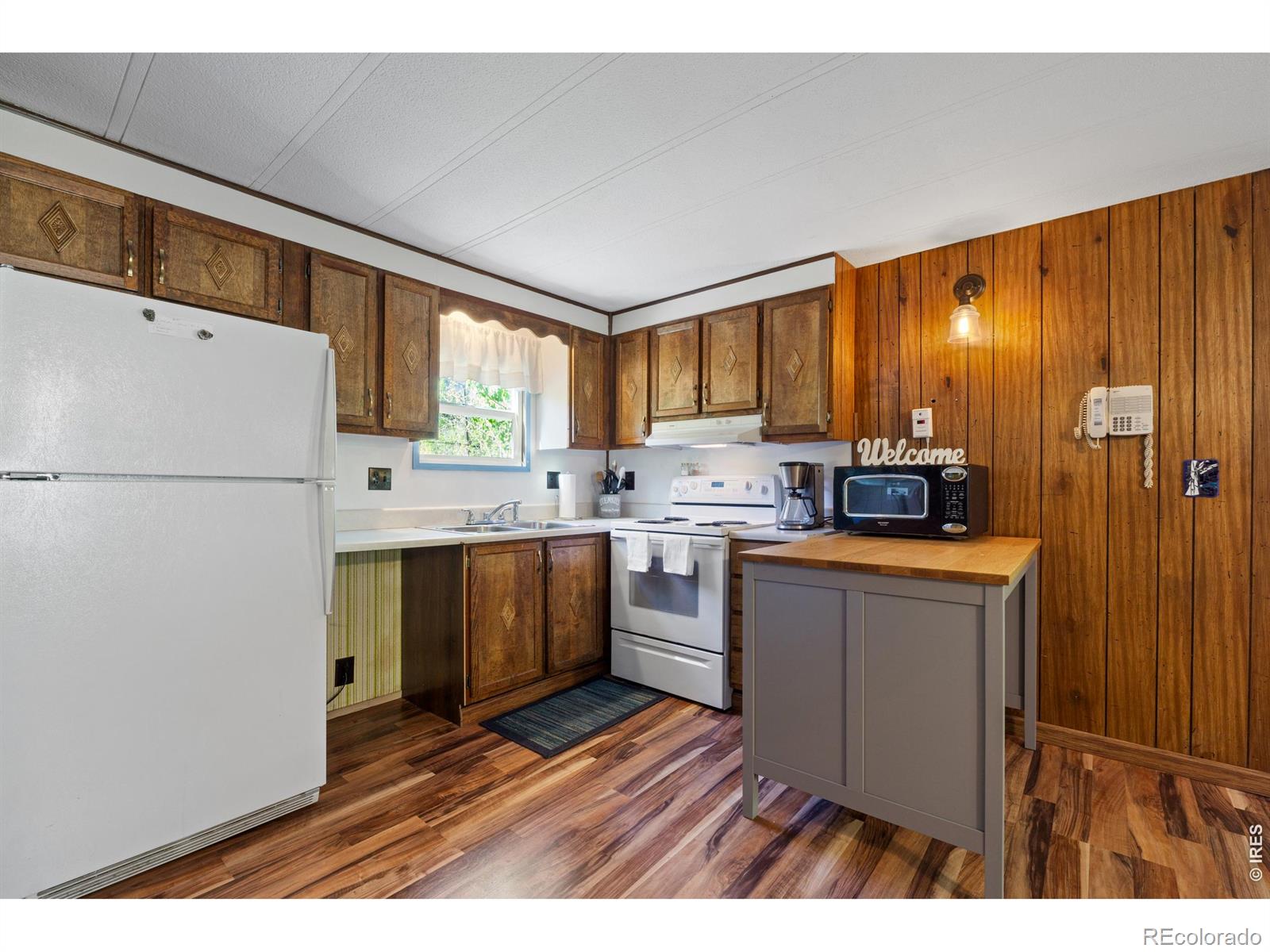 185 Meadow Lane Bellvue CO 80512