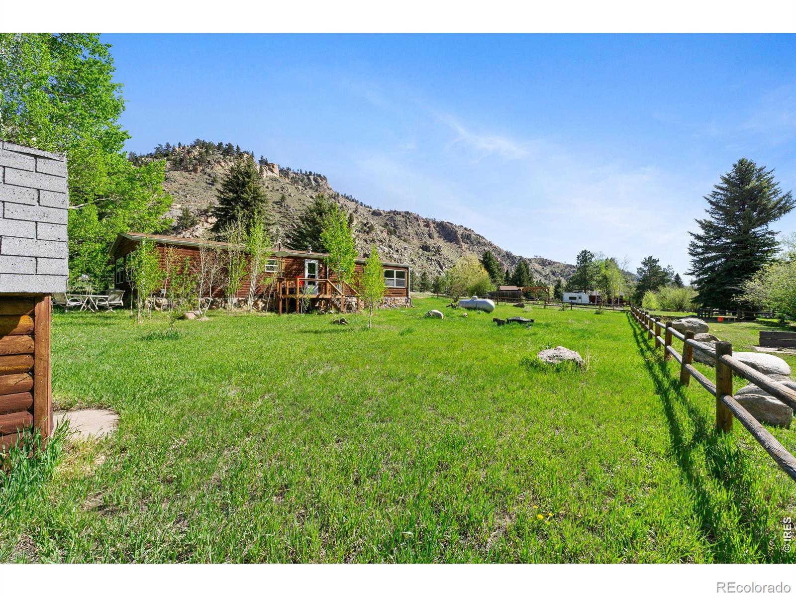 185 Meadow Lane Bellvue CO 80512