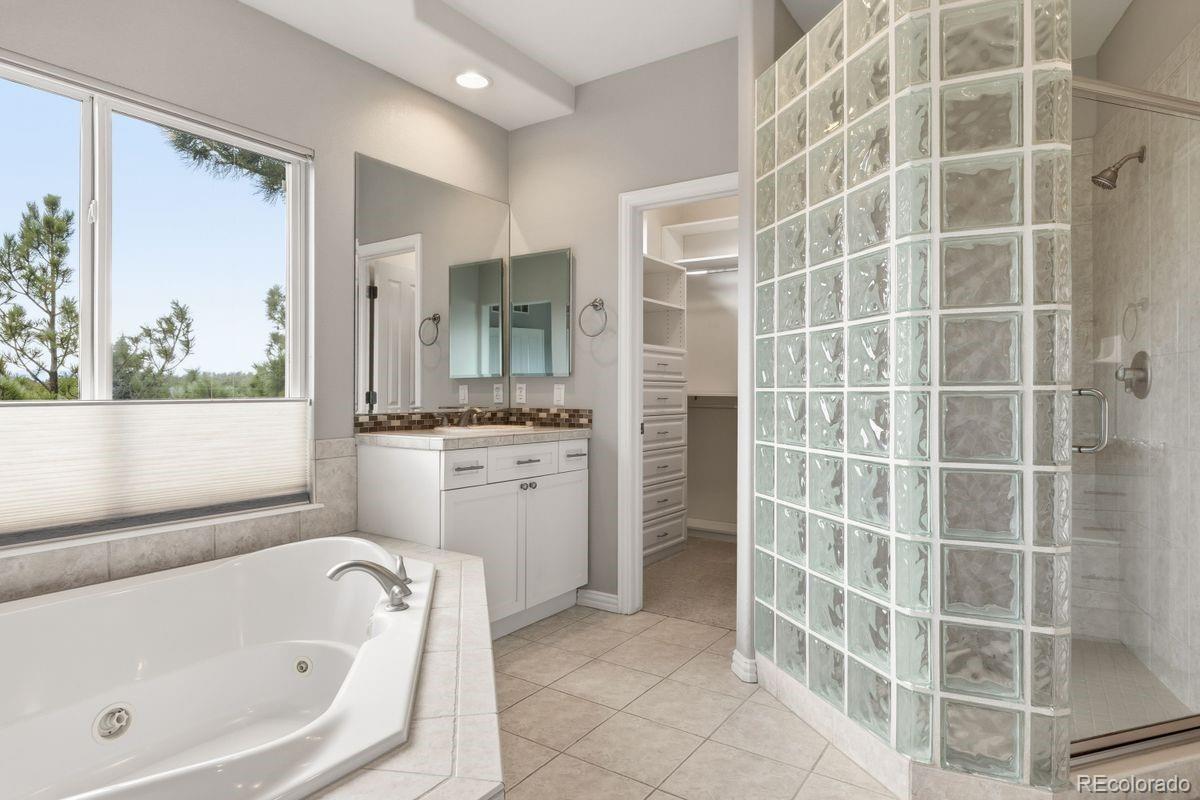 906 Greenridge Lane Castle Pines CO 80108