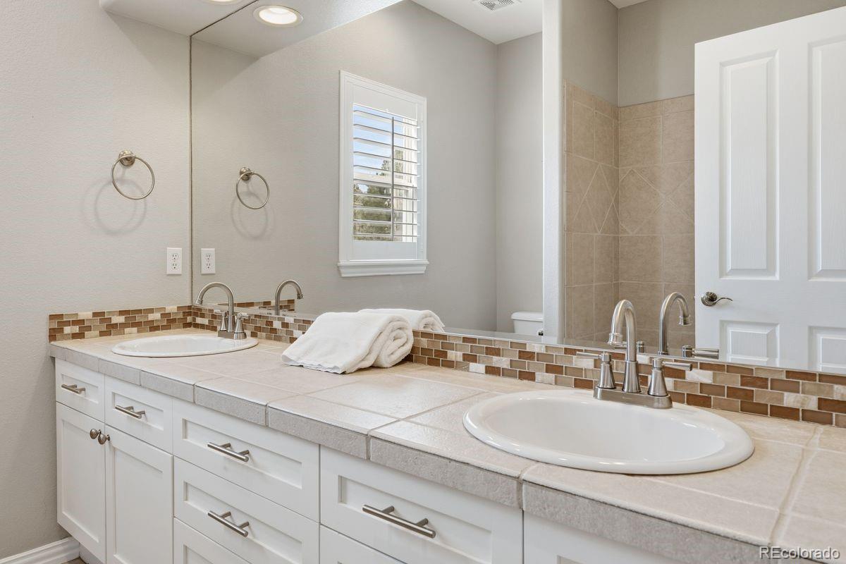 906 Greenridge Lane Castle Pines CO 80108