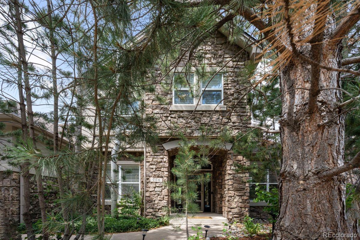 906 Greenridge Lane Castle Pines CO 80108
