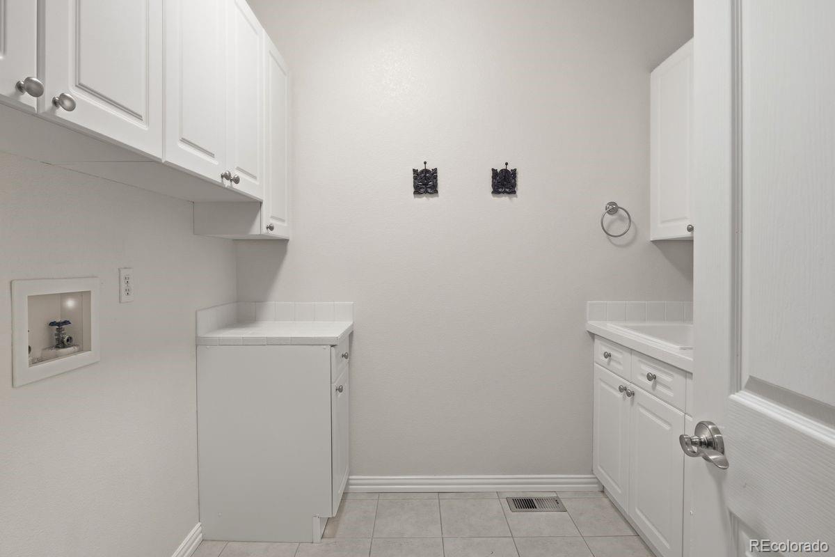 906 Greenridge Lane Castle Pines CO 80108