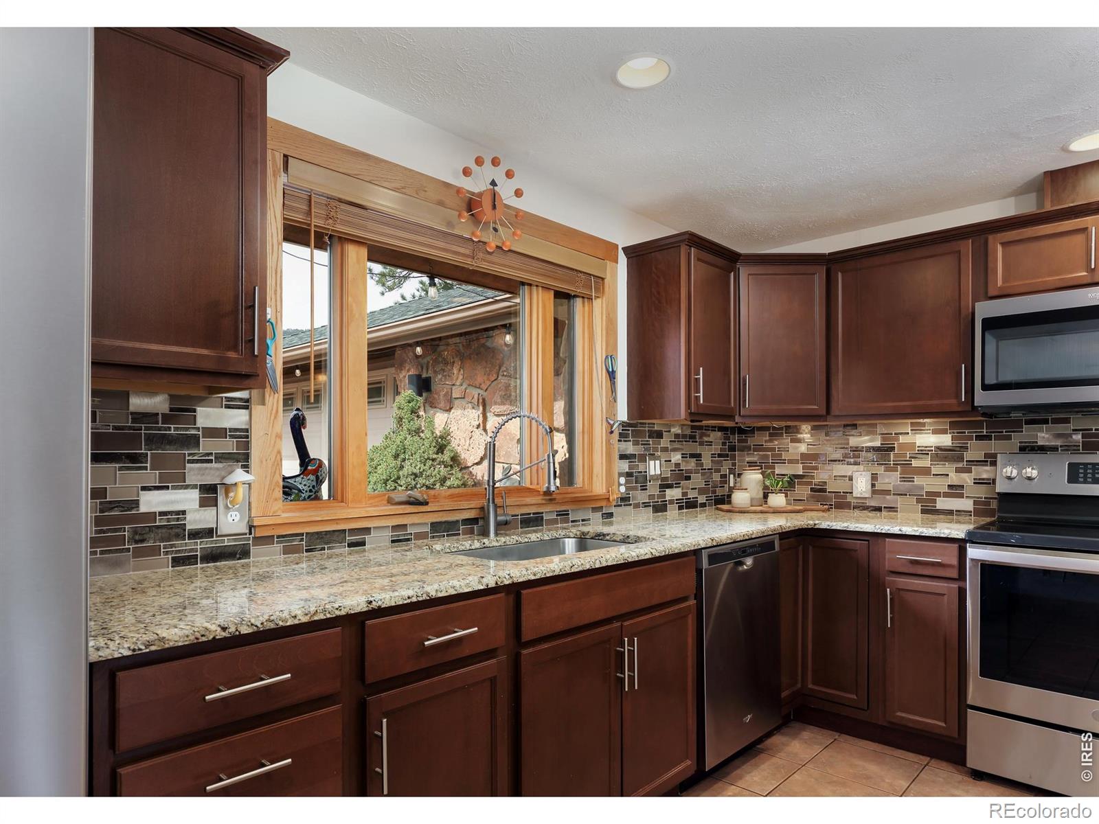 655 Kiowa Road Lyons CO 80540