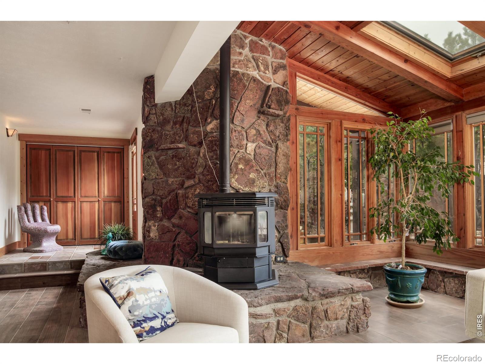 655 Kiowa Road Lyons CO 80540