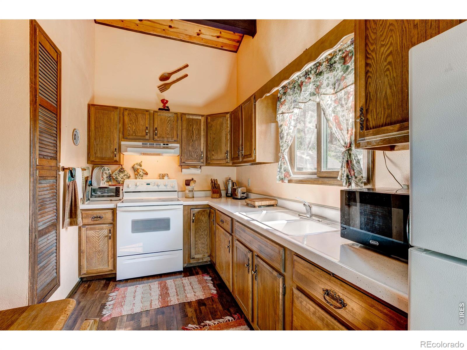 1142 Streamside Drive Glen Haven CO 80532