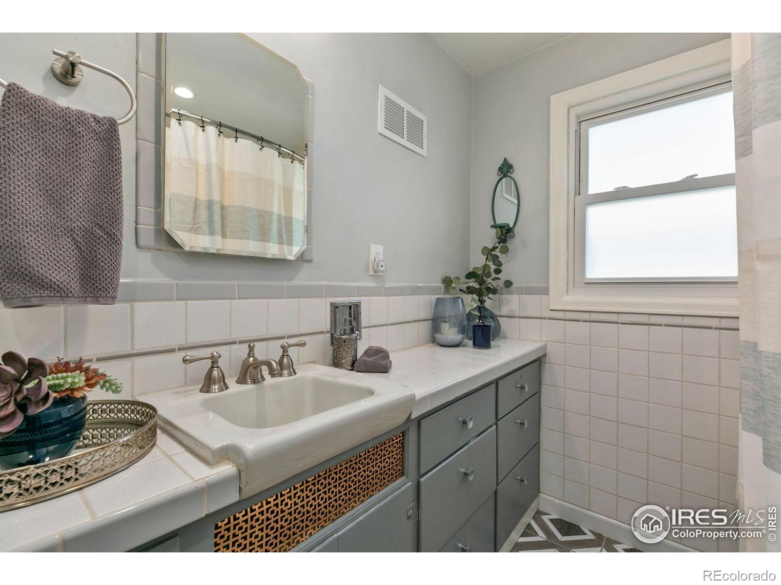 853 E 7th Street Loveland CO 80537