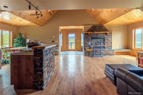 114 GCR 4624 Grand Lake CO 80447