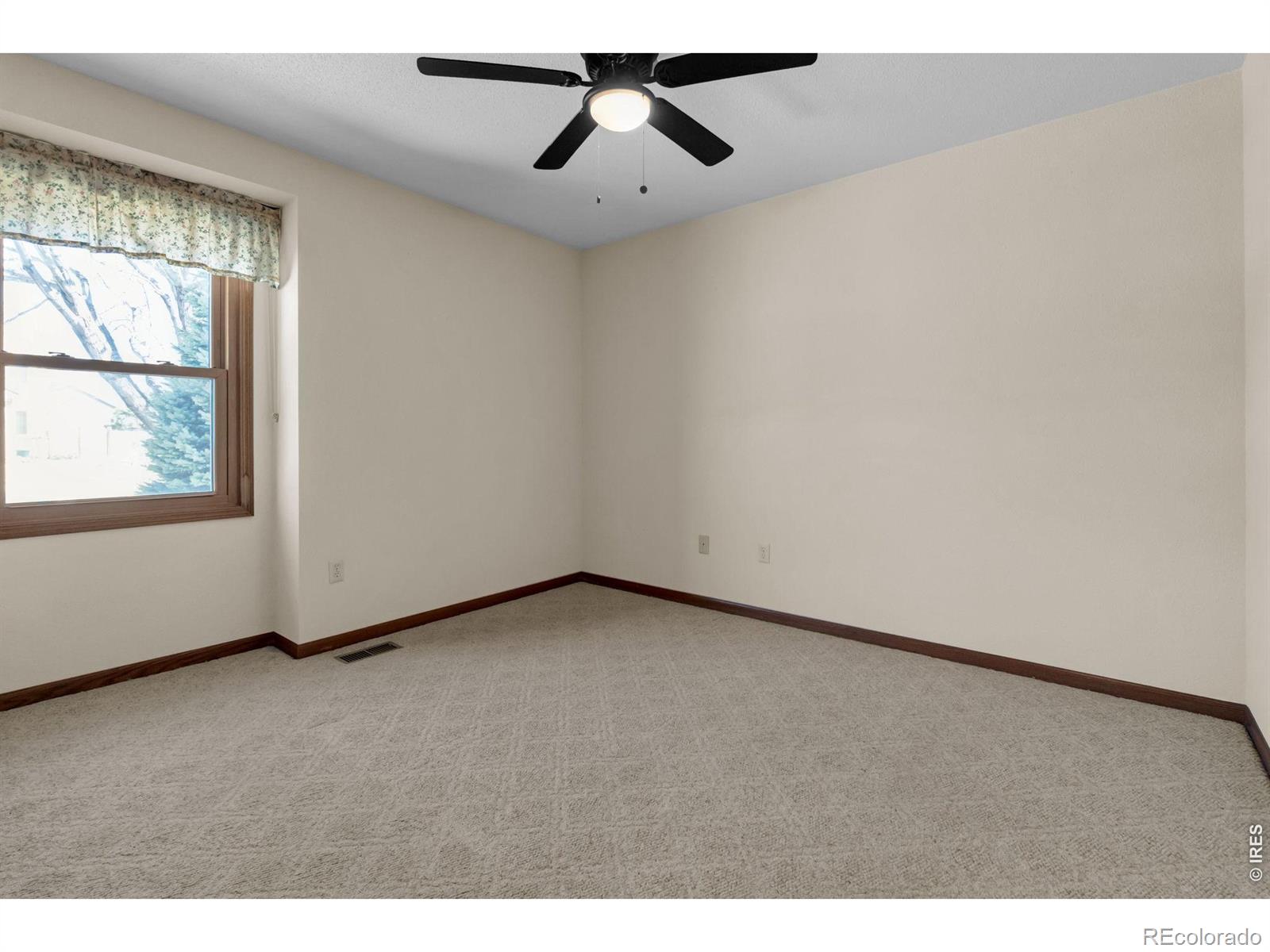 1050 W 44th Street Loveland CO 80538